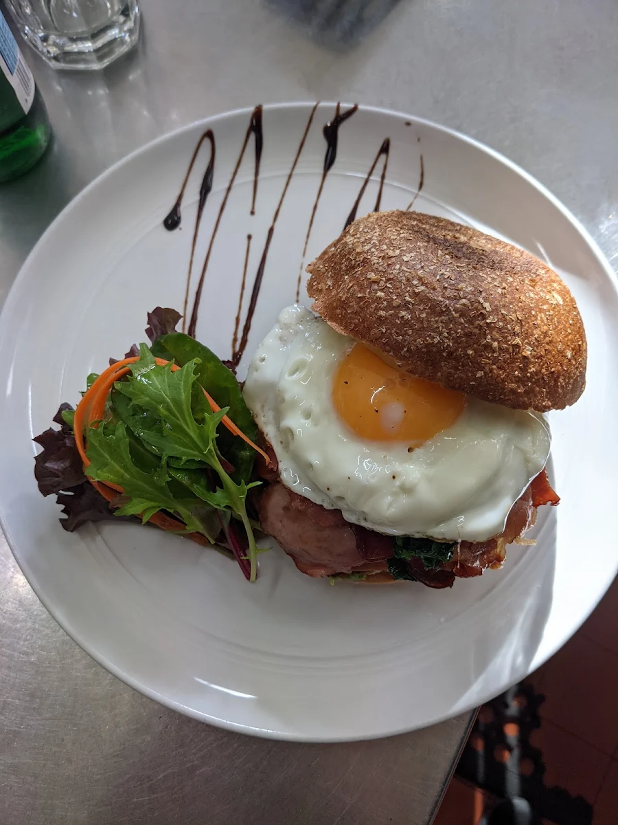 Highlights, Rosewood Cafe