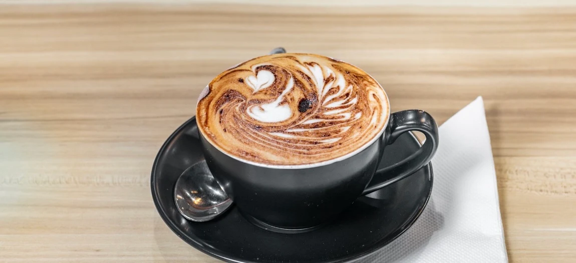 Highlights, Naughty or Nice Cafe