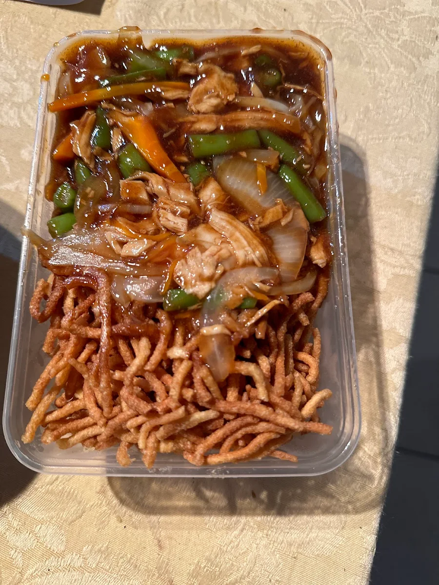 Shredded Chicken Chow Mein