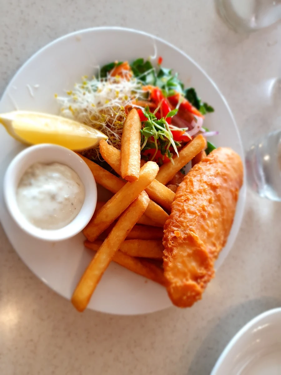 Fish&Chips with Salad, Mumma Buzz Cafe 'N' Takeaway