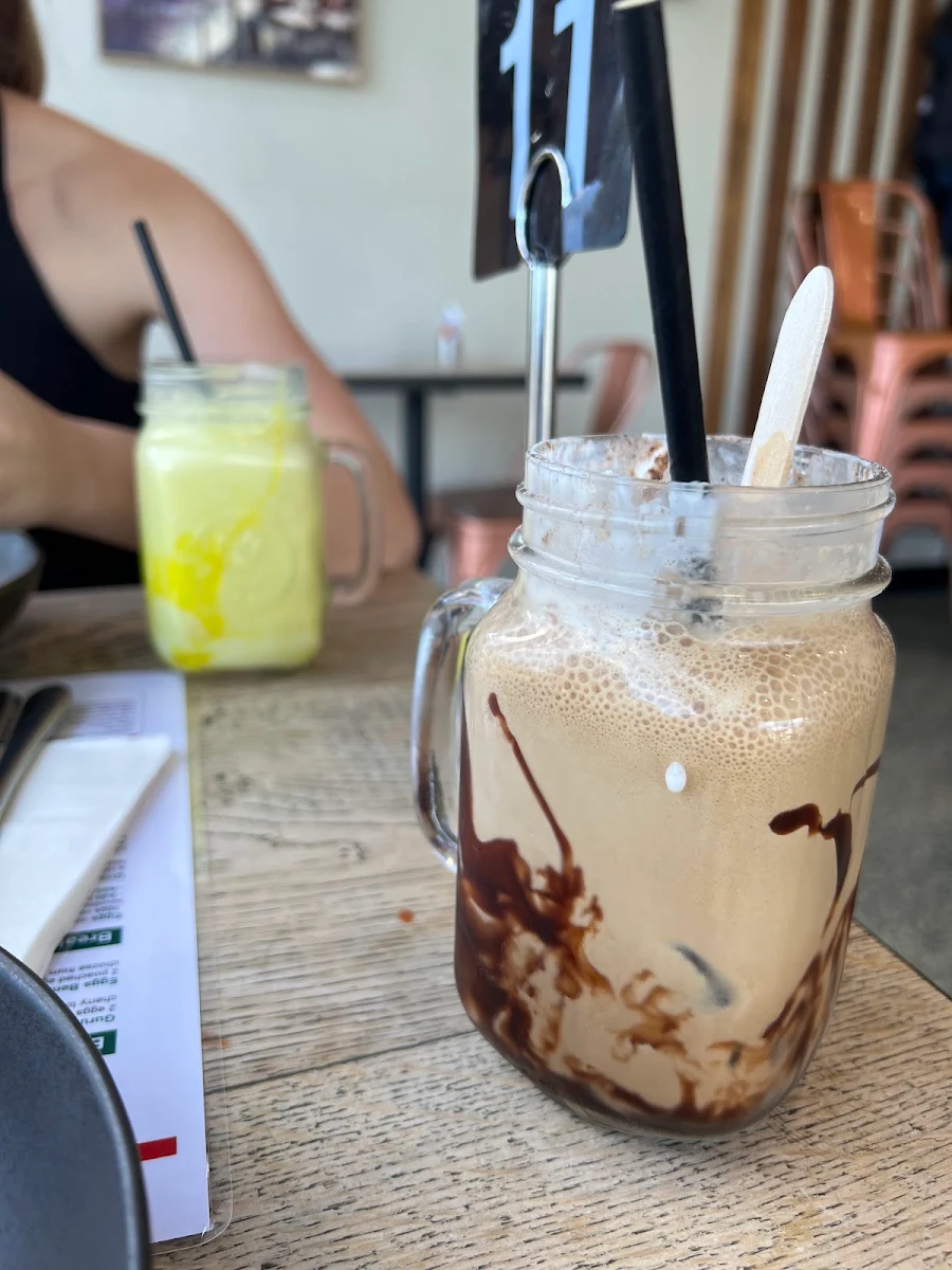 Guru Biscuit Bomb Frappe, Coffee Guru Franklin