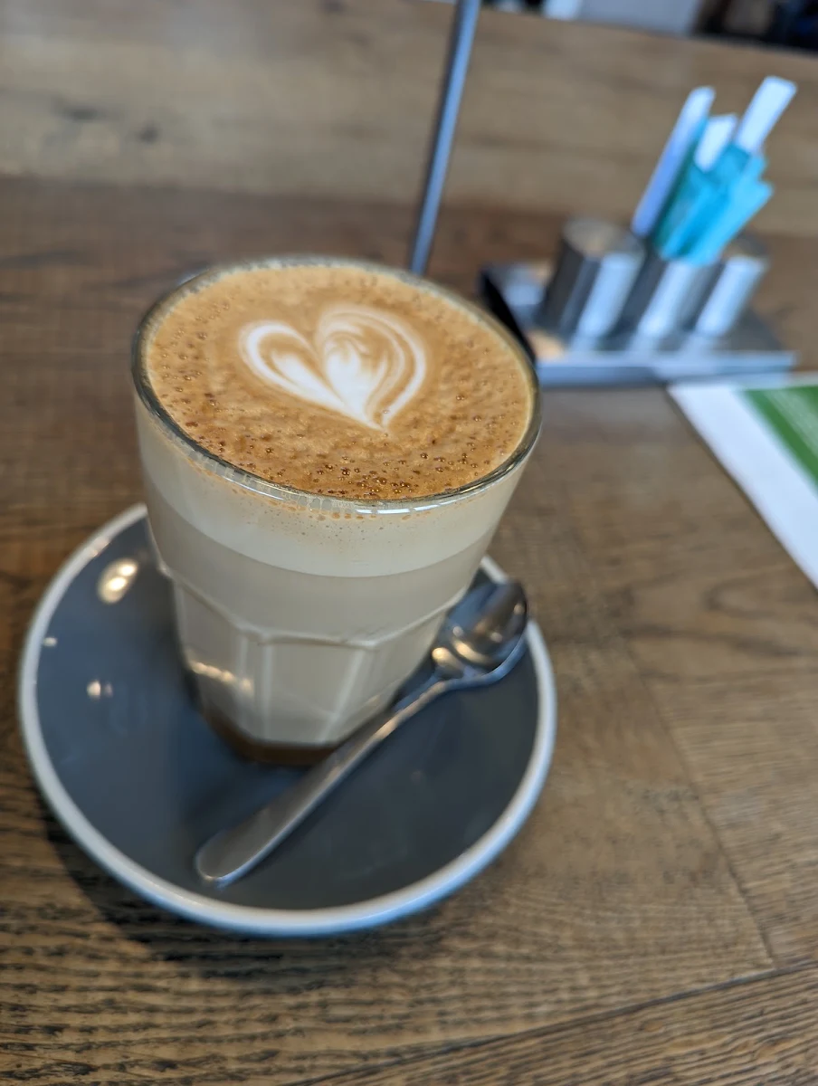 Latte, Coffee Guru Franklin
