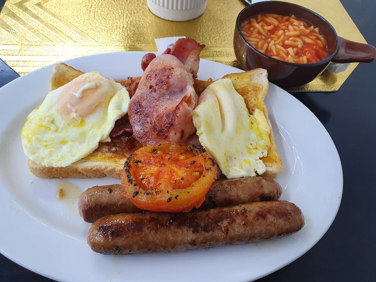 Highlights, Sunshine Cafe