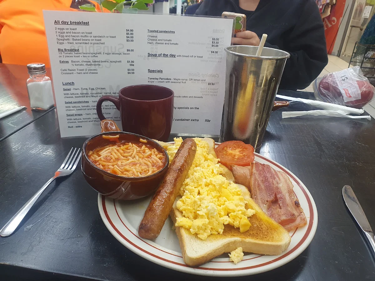 Highlights, Sunshine Cafe