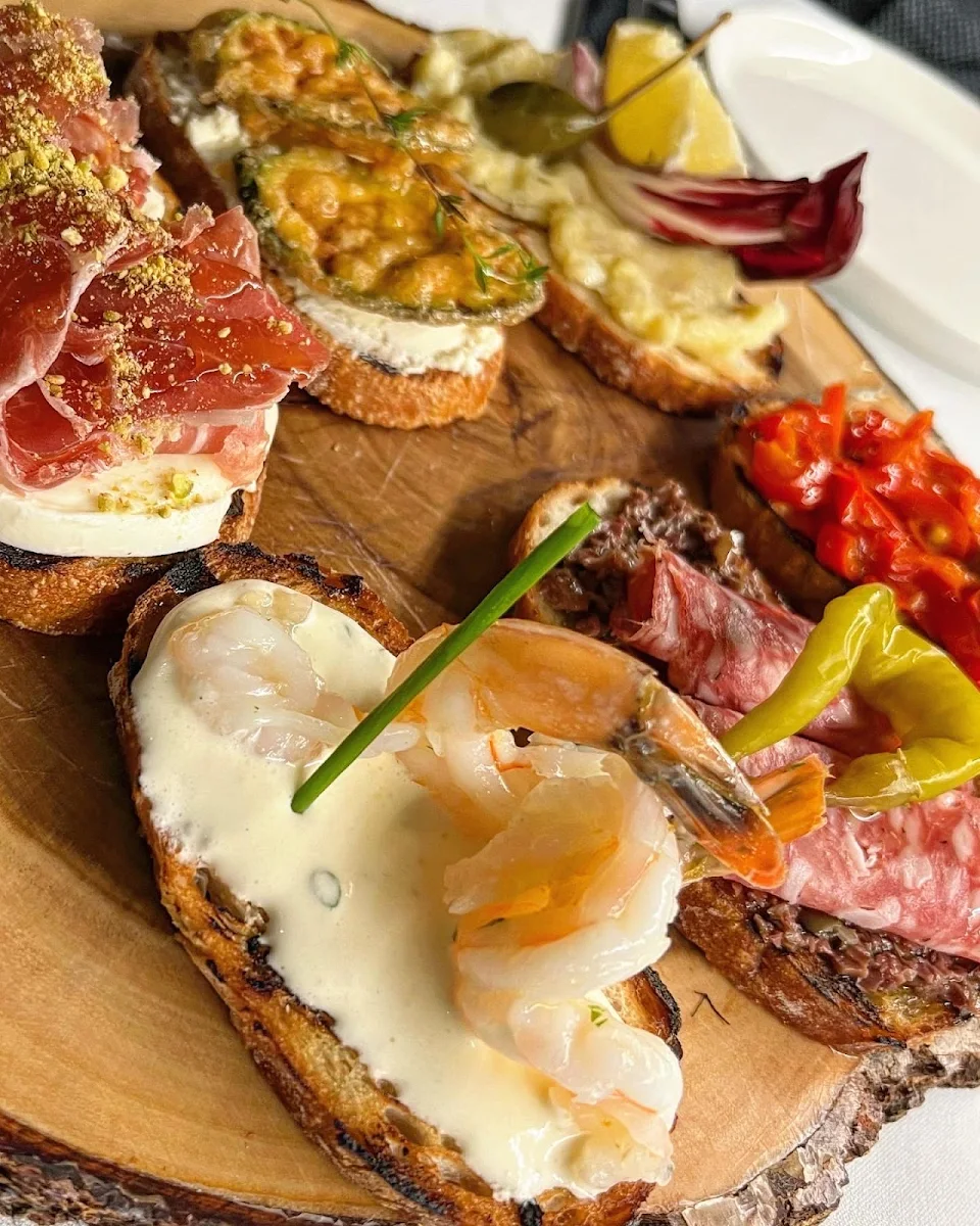 Highlights, Cicchetti On Napier