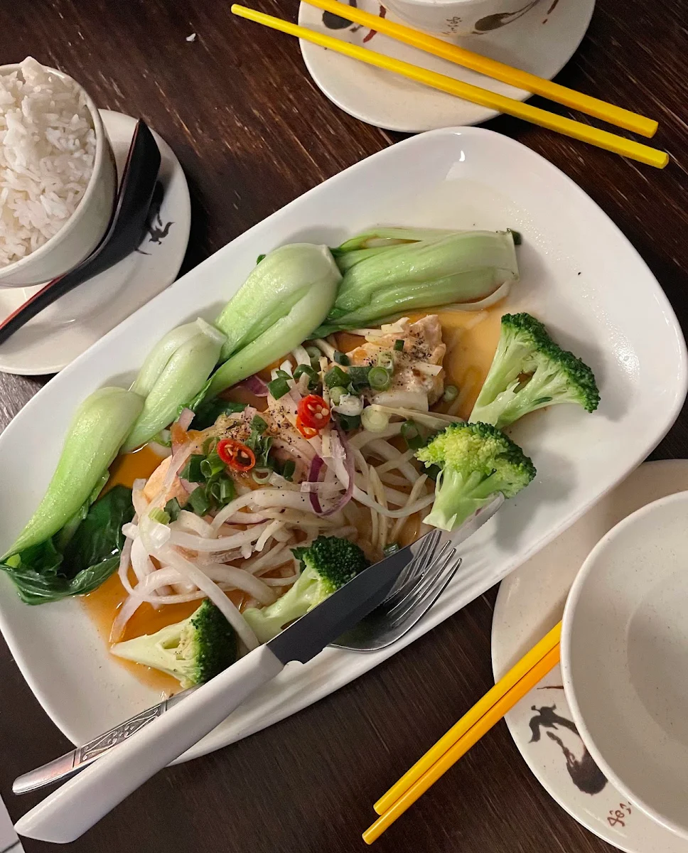 Steamed Salmon with Soy Ginger Sauce