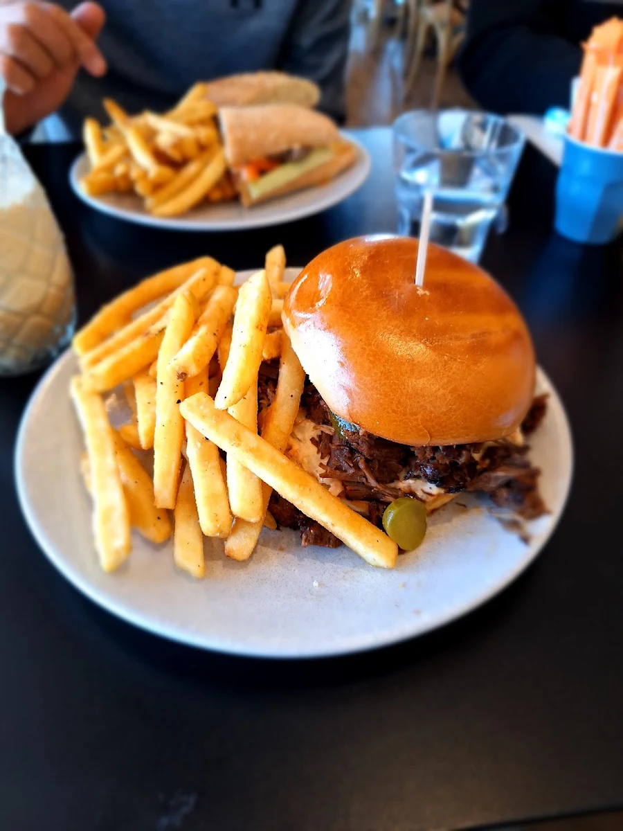 Pulled Beef Burger, Jamaica Blue Livingston Marketplace