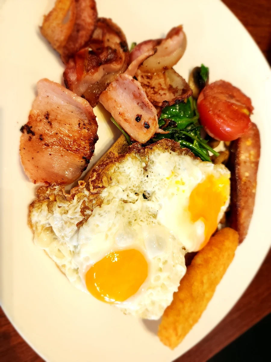 Big Breakfast, Xpose Cafe