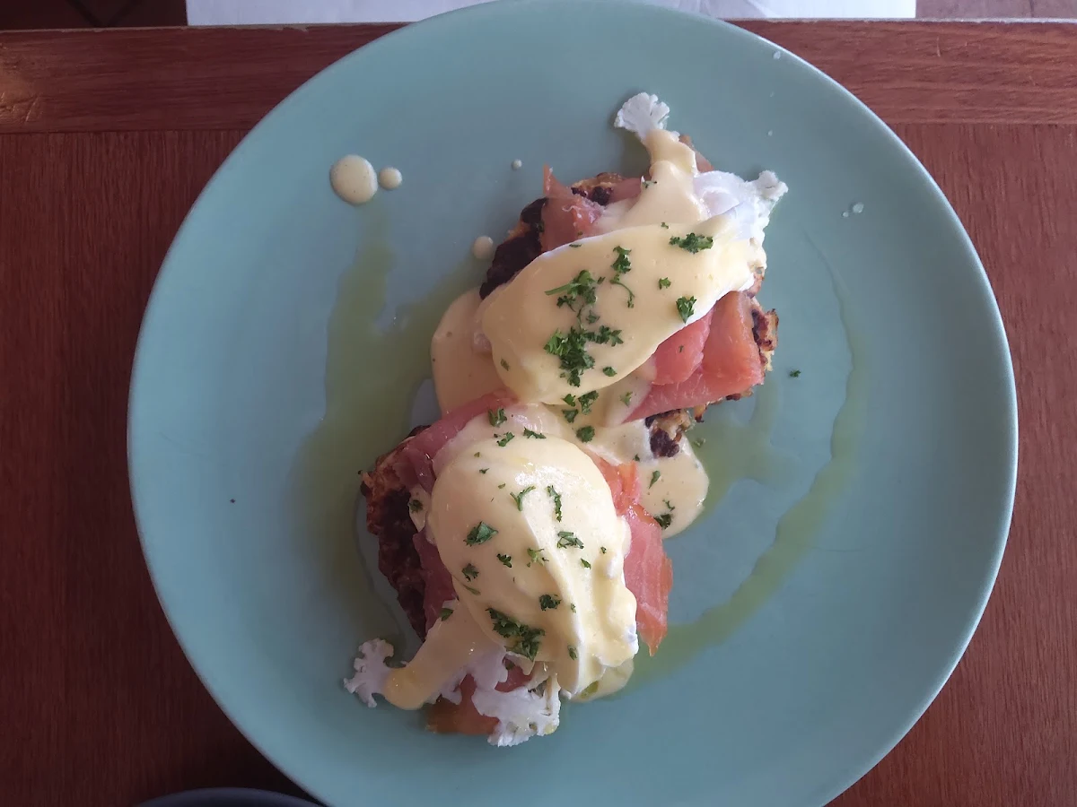 Beess Benedict, Beess & Co Cafe