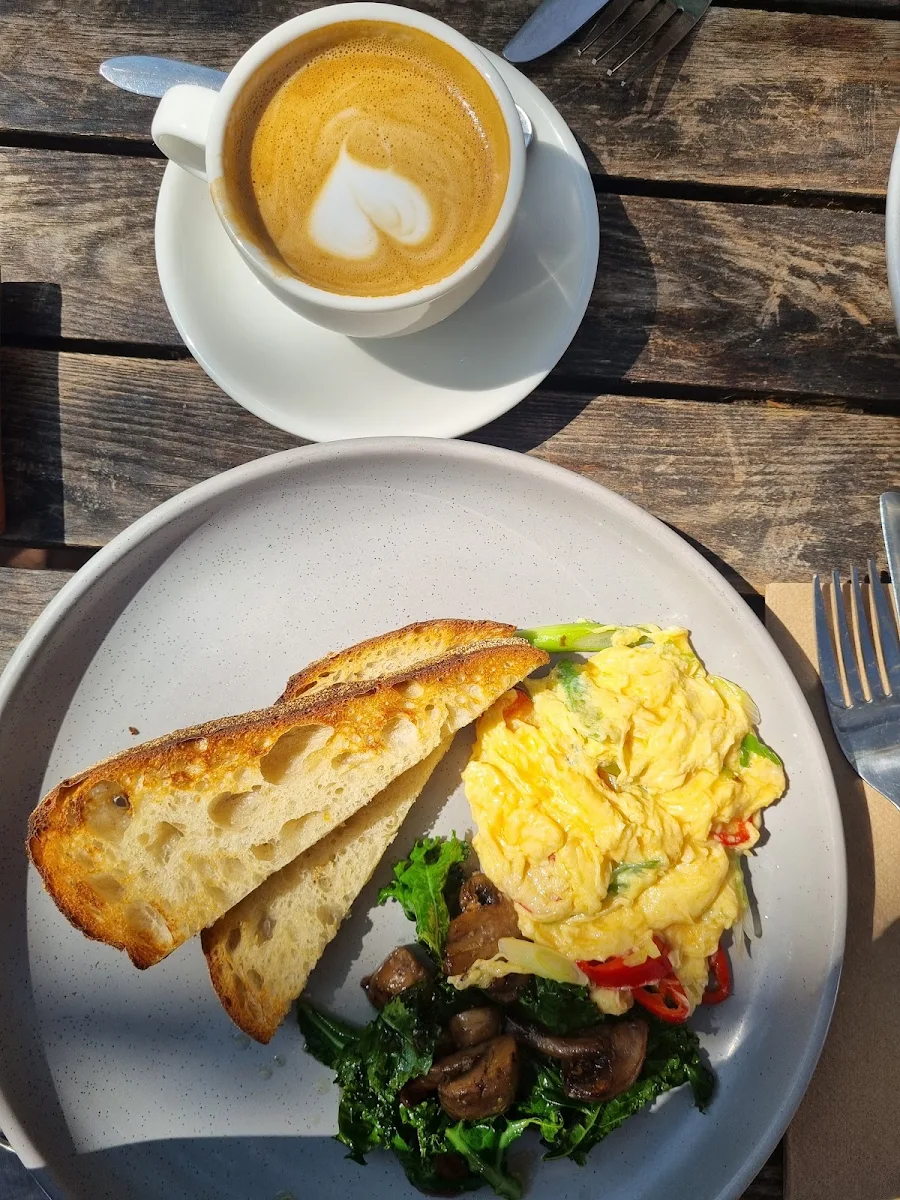 Chilli Scrambled Eggs, Beess & Co Cafe