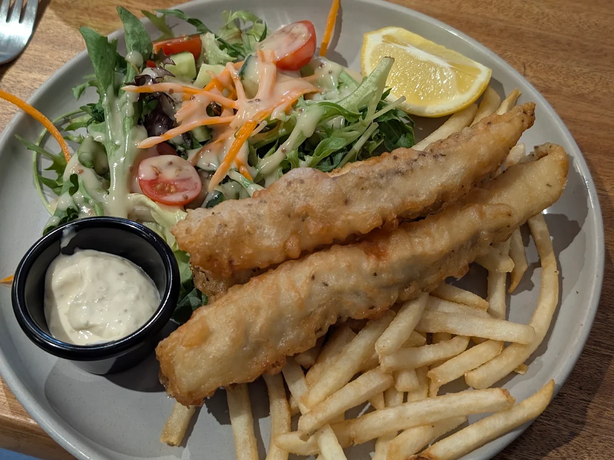 FISH & CHIPS