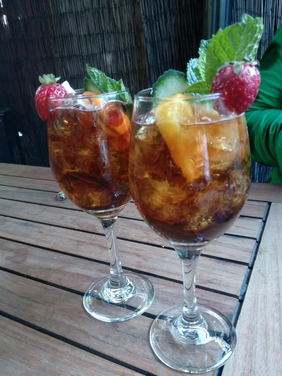 Pimm's Cup, Bar Oussou