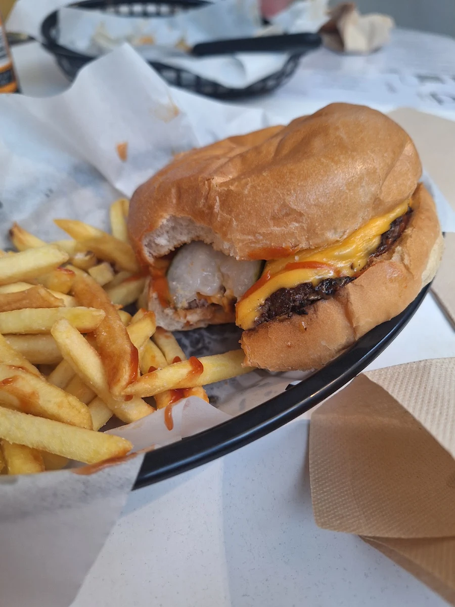 Highlights, Meat + Mingle