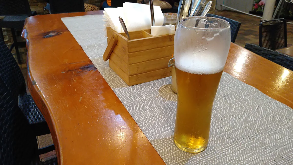 Draft Beer, Sidewalk Cafe