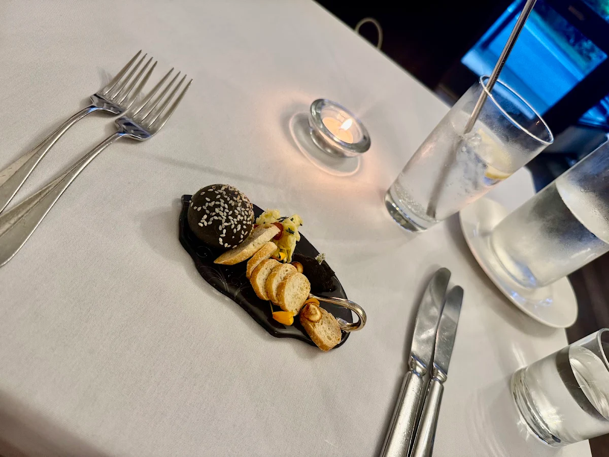 Highlights, Two Small Rooms Restaurant