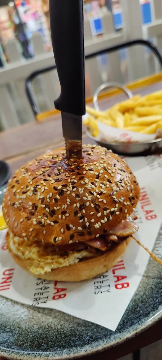 Breakfast Burger, Unilab Specialty Roasters & Kitchen