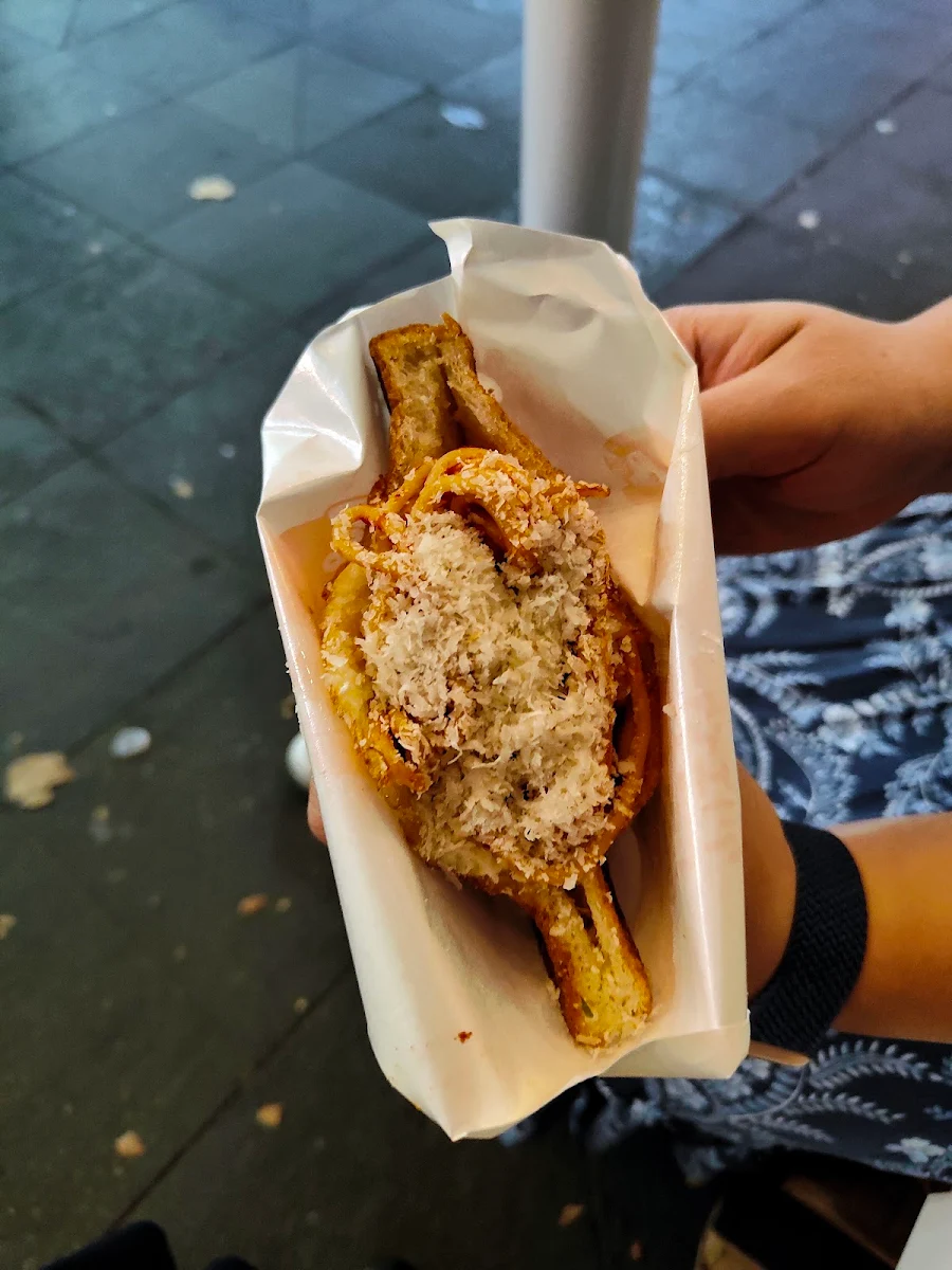 Fried Egg Extra, Age.3 Sydney