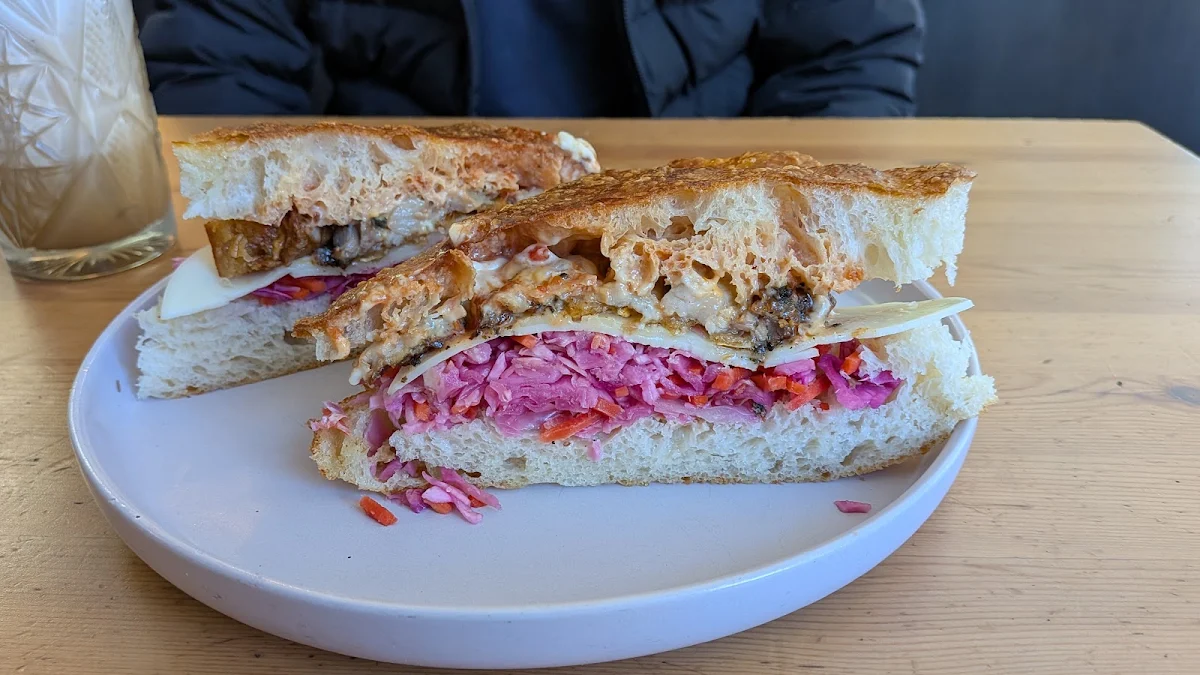 Highlights, Kneed Bread Cafe