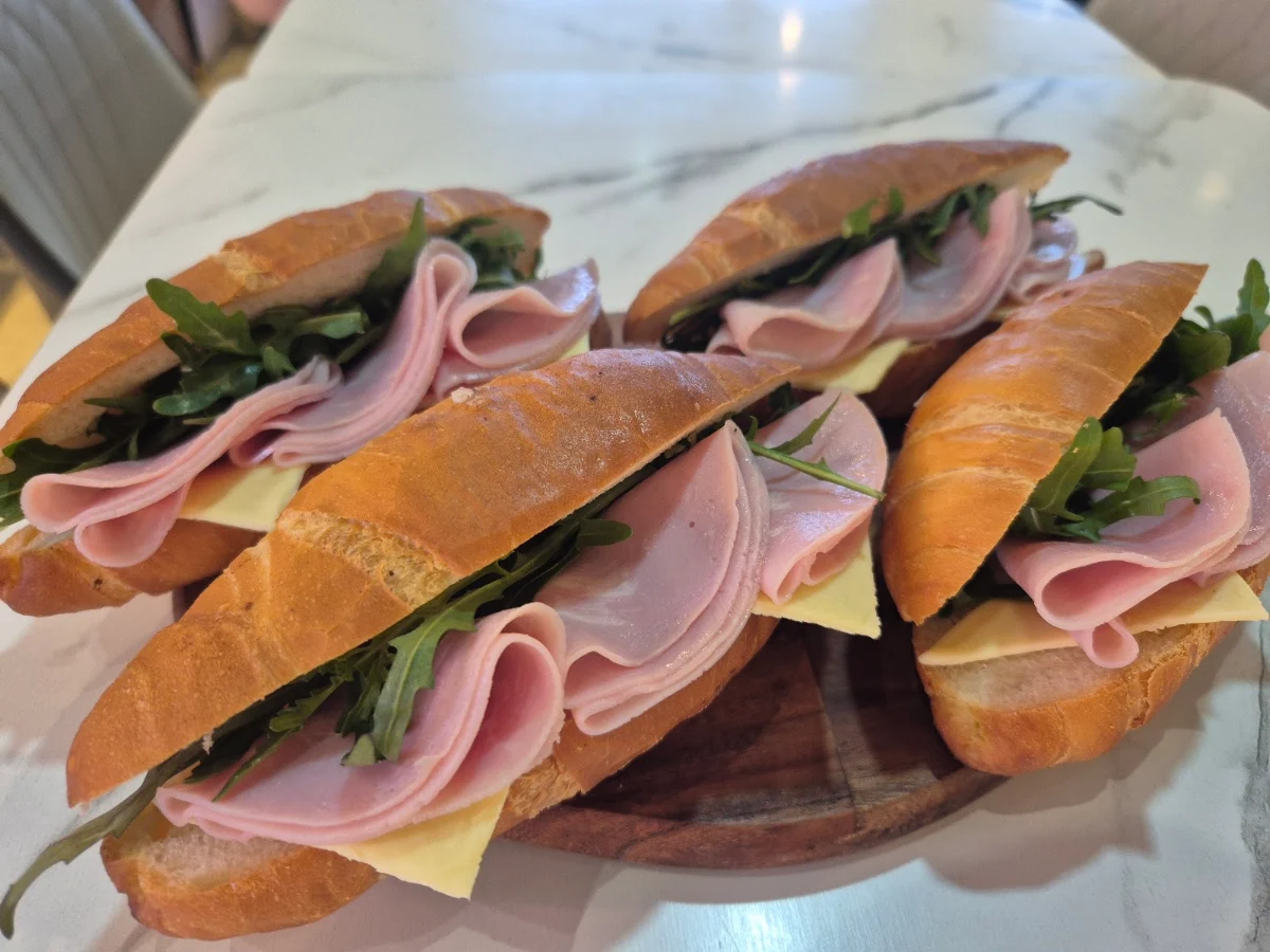 Highlights, Gangnam bakery