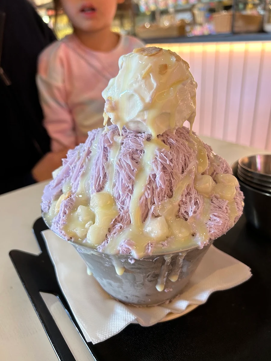 Highlights, Gangnam bakery