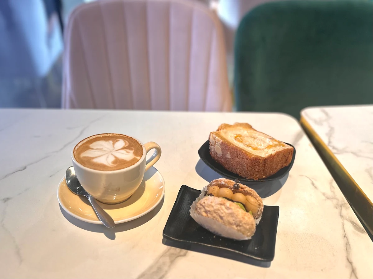 Highlights, Gangnam bakery