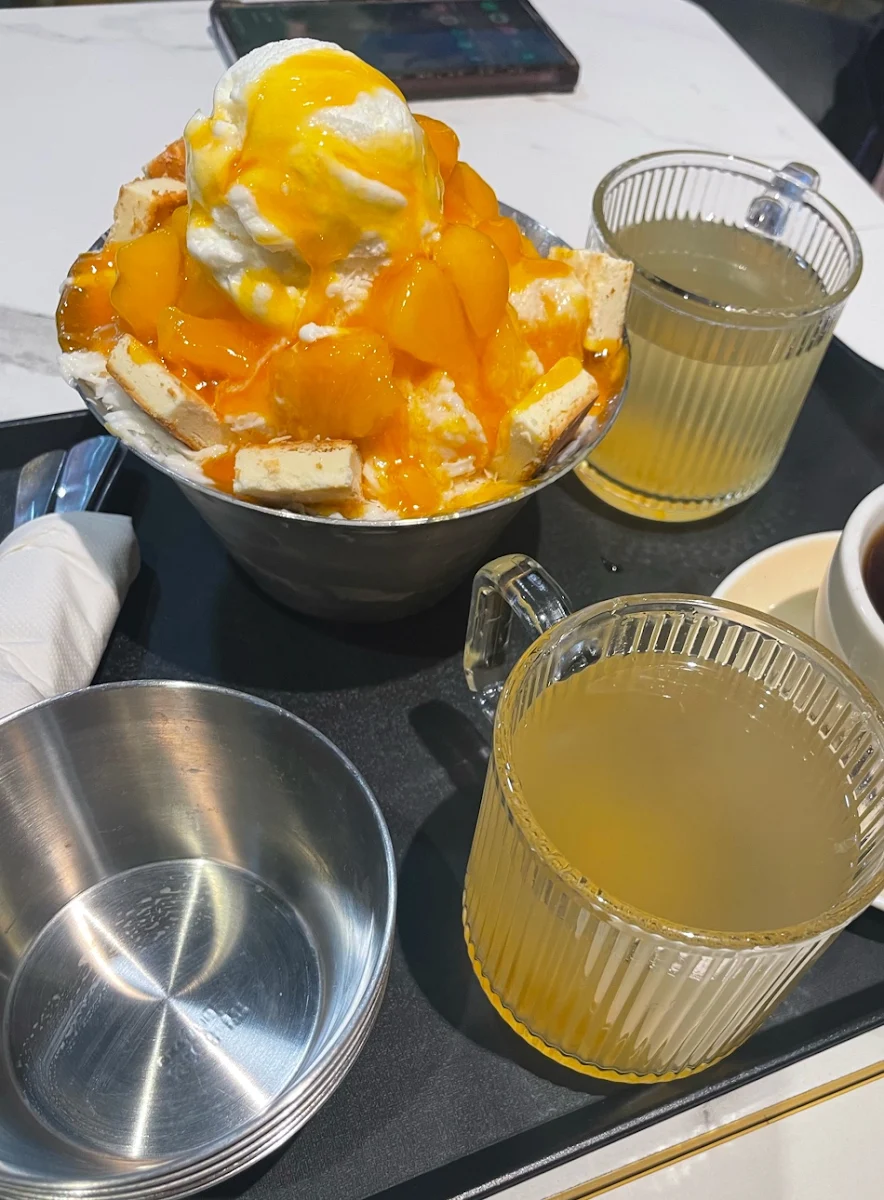 Mango, Gangnam bakery
