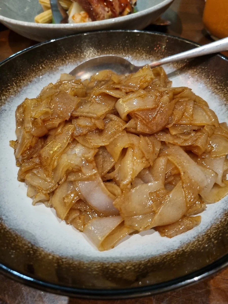 Noodles, Osha Kitchen & Bar