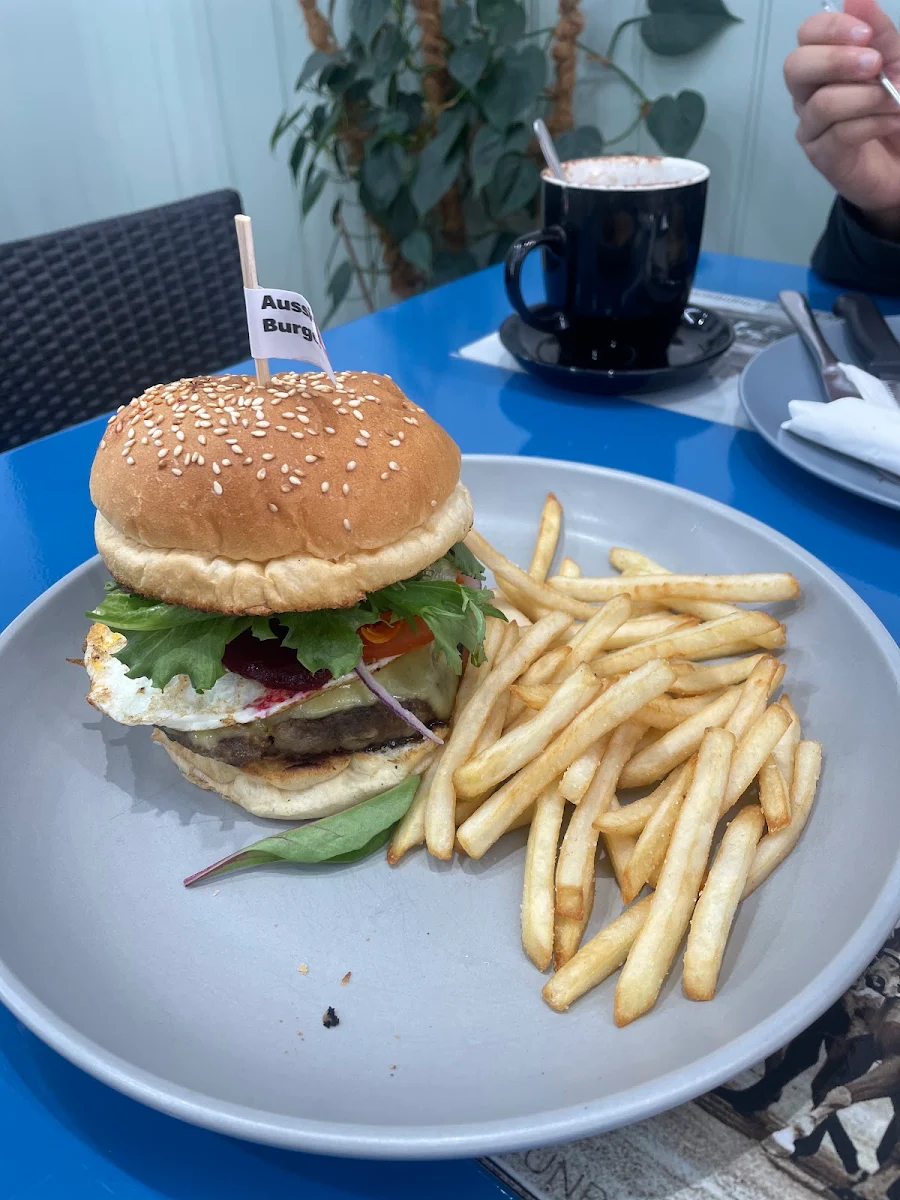 Aussie Burger, Sears Cafe