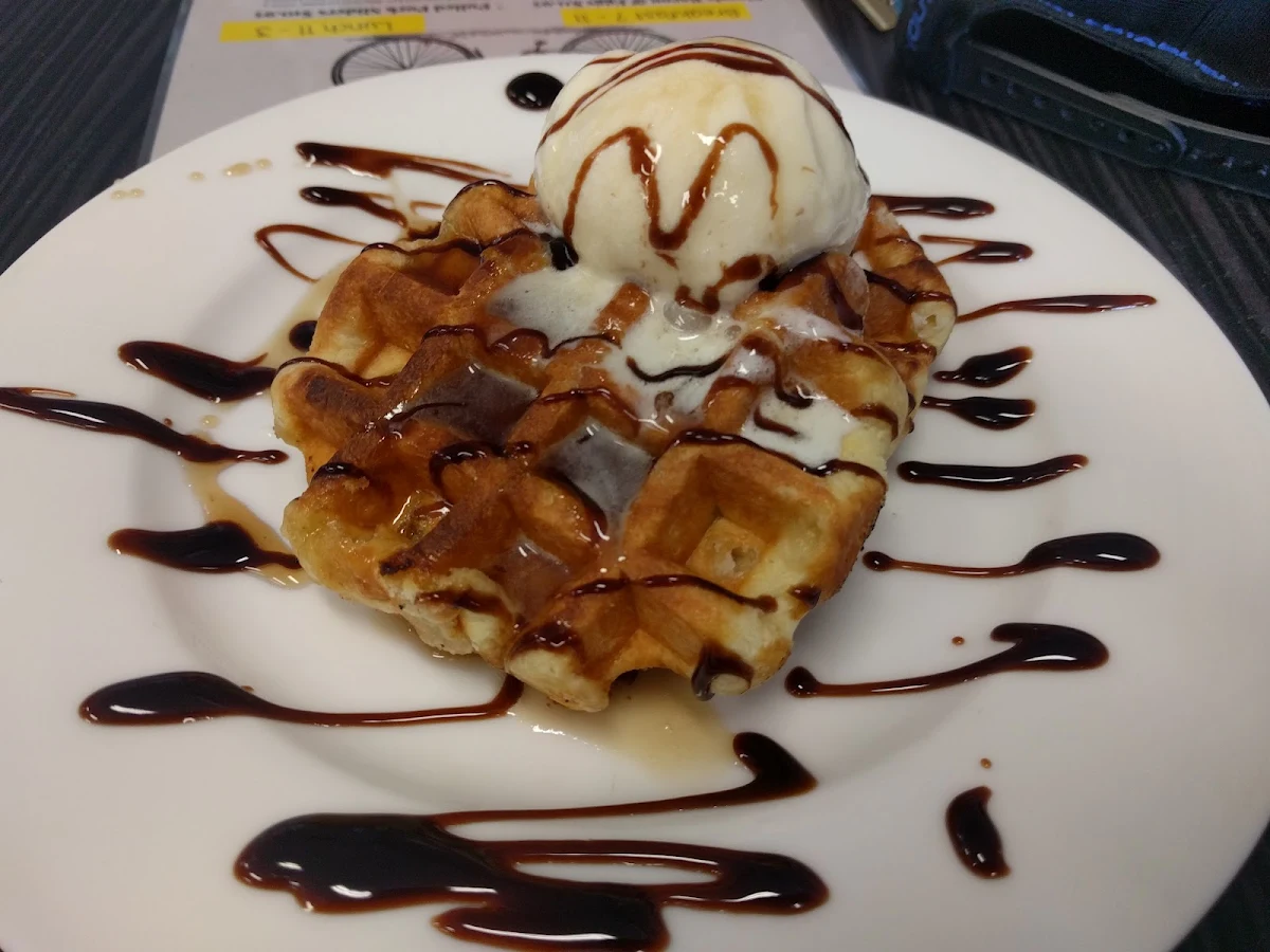 Highlights, Spokes Cafe