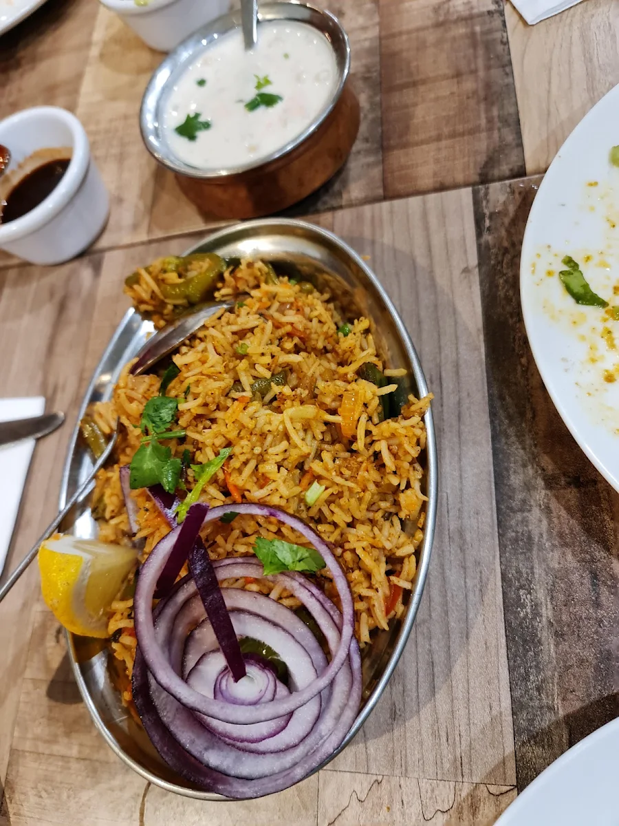 Highlights, Indioz Indian Restaurant