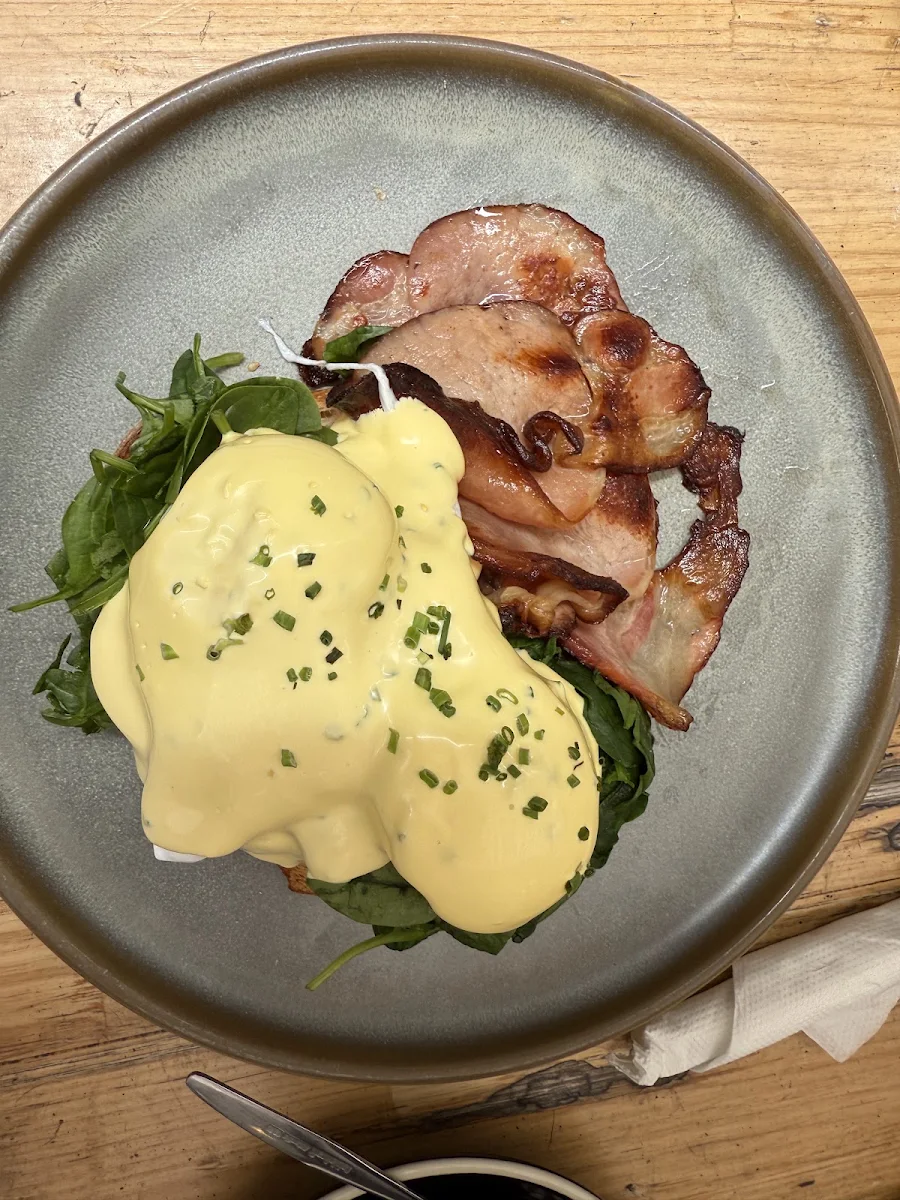 Bacon and Eggs Benedict