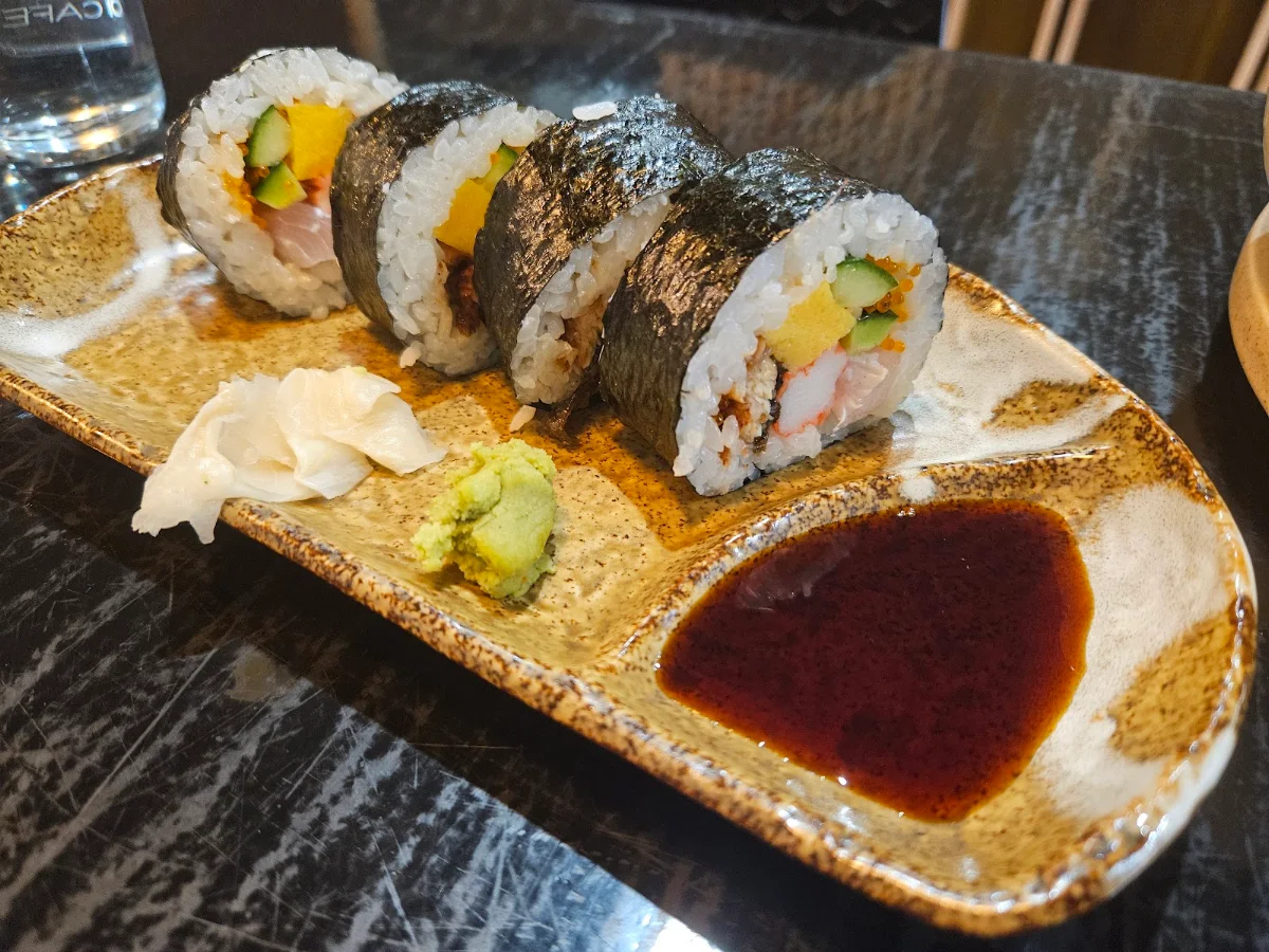 Highlights, Ikoi Cafe