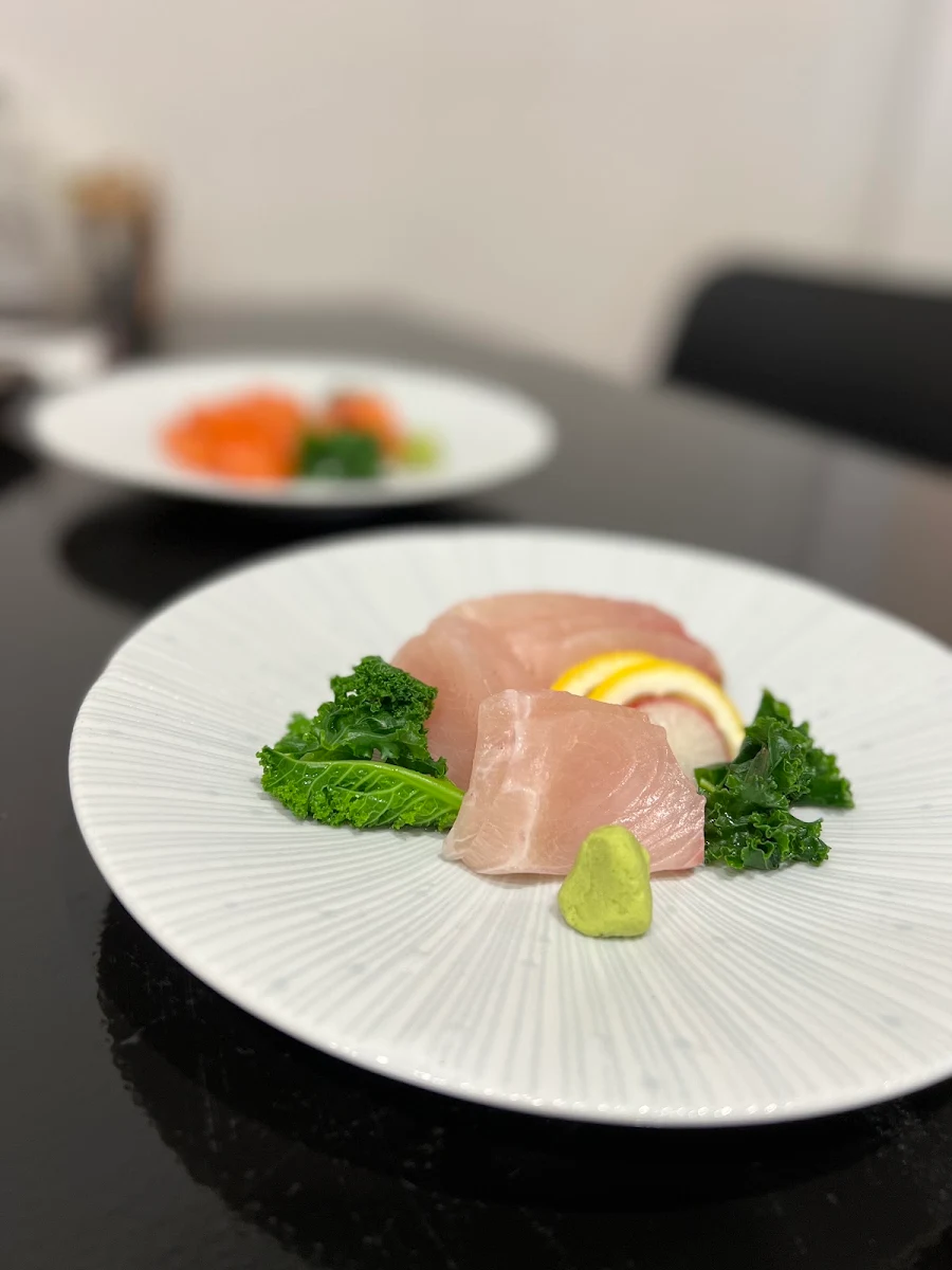 Kingfish Sashimi, Ikoi Cafe
