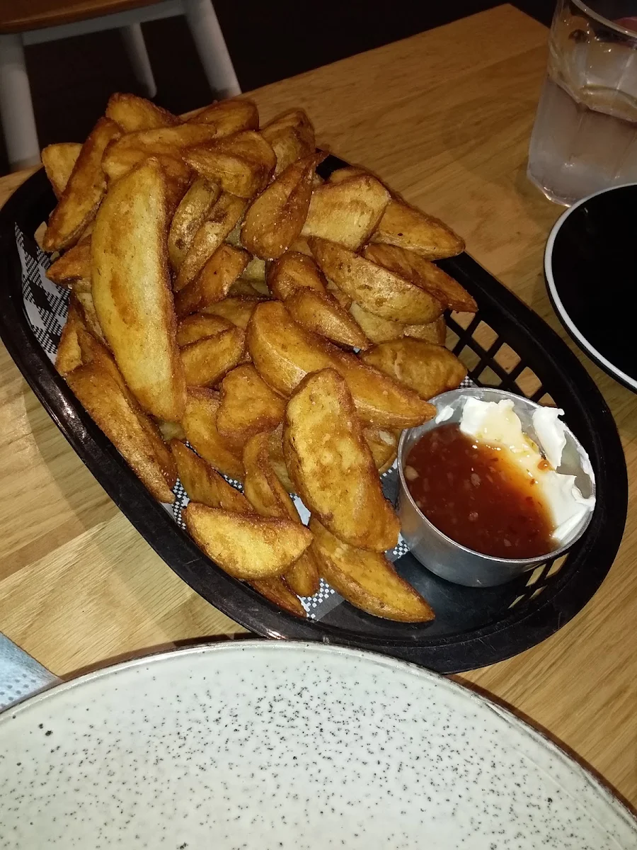 Wedges with Sweet Chili Sauce