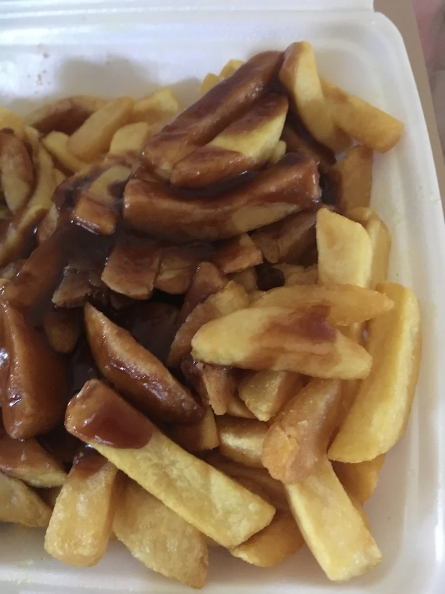 Chips & Gravy, Oval Takeaway
