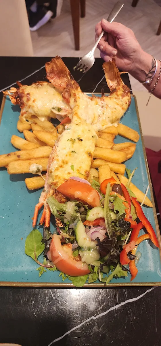 Full Crawfish, The Cray Seafood & Grill Restaurant Currambine