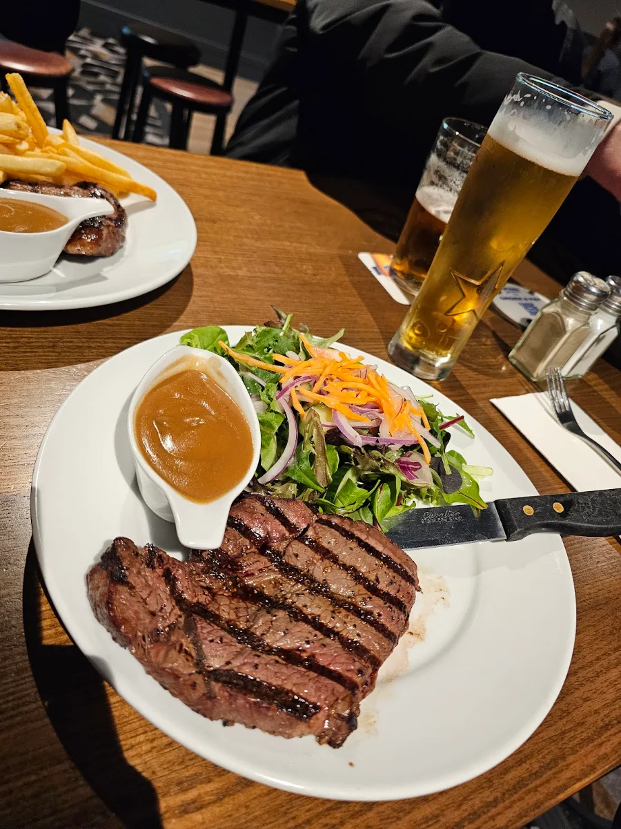 Highlights, Grand Junction Tavern