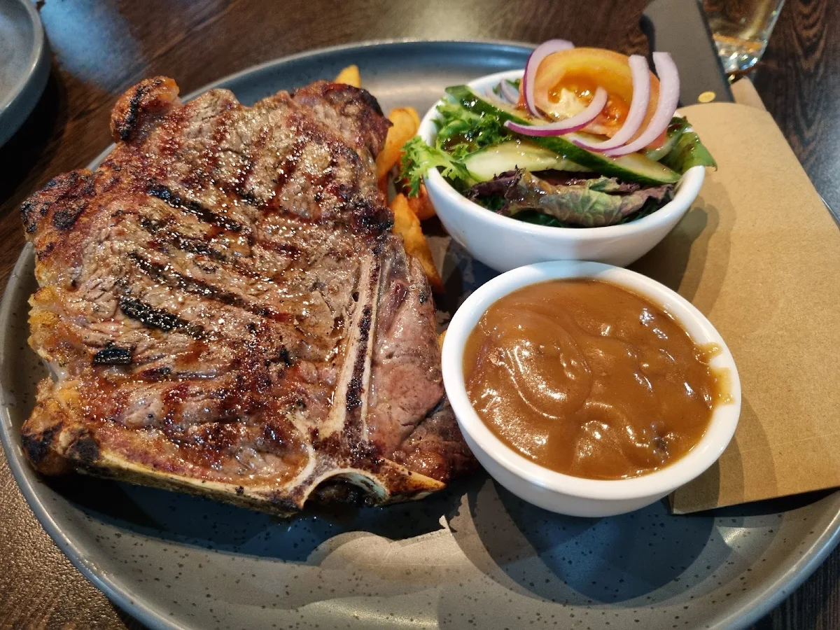 T-Bone, Grand Junction Tavern