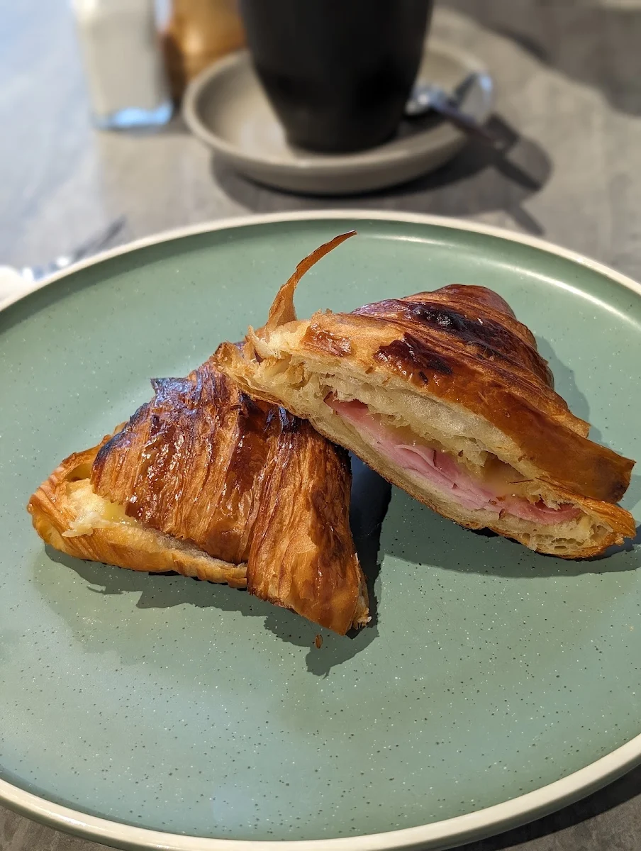 Highlights, Rosetti's Bar & Cafe