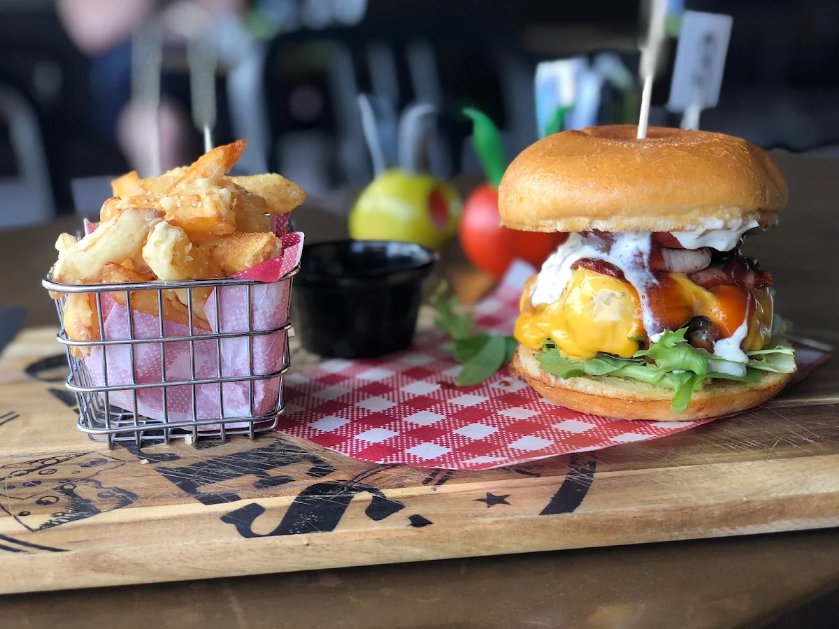 Highlights, Blackwall Cafe