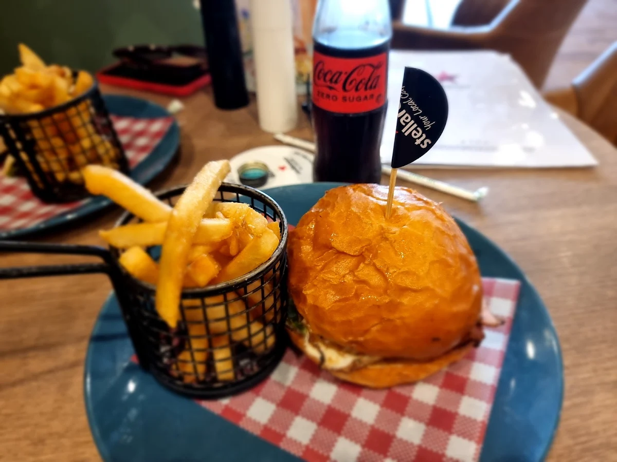 Brecky Burger, Stellarossa Ipswich CBD