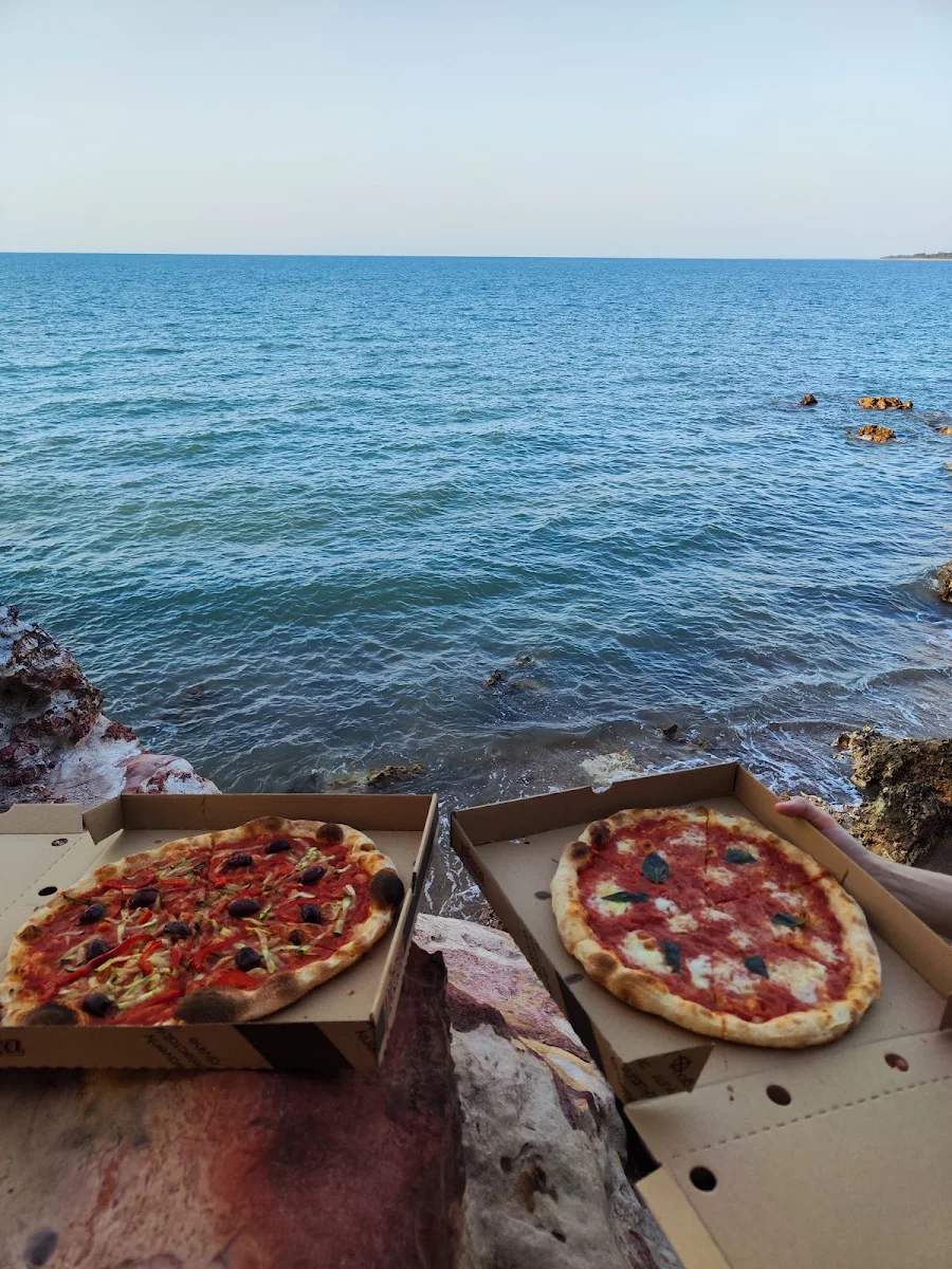 Highlights, Nonna Mia By The Taste of Italy (formerly Luigi's Pizzeria)