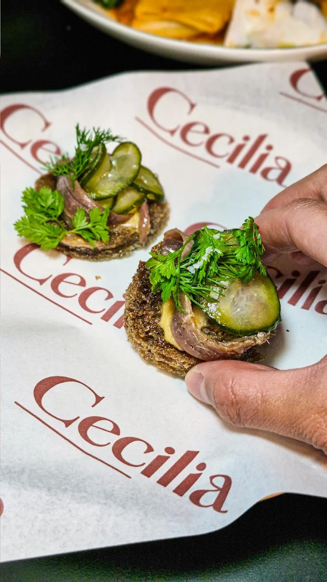 Highlights, Cecilia