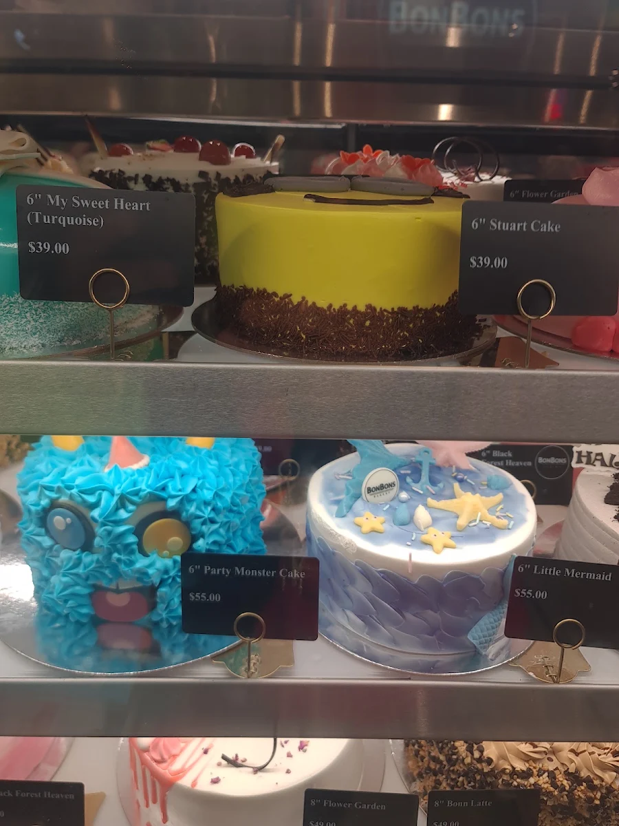 Highlights, Bonbons Bakery M-City