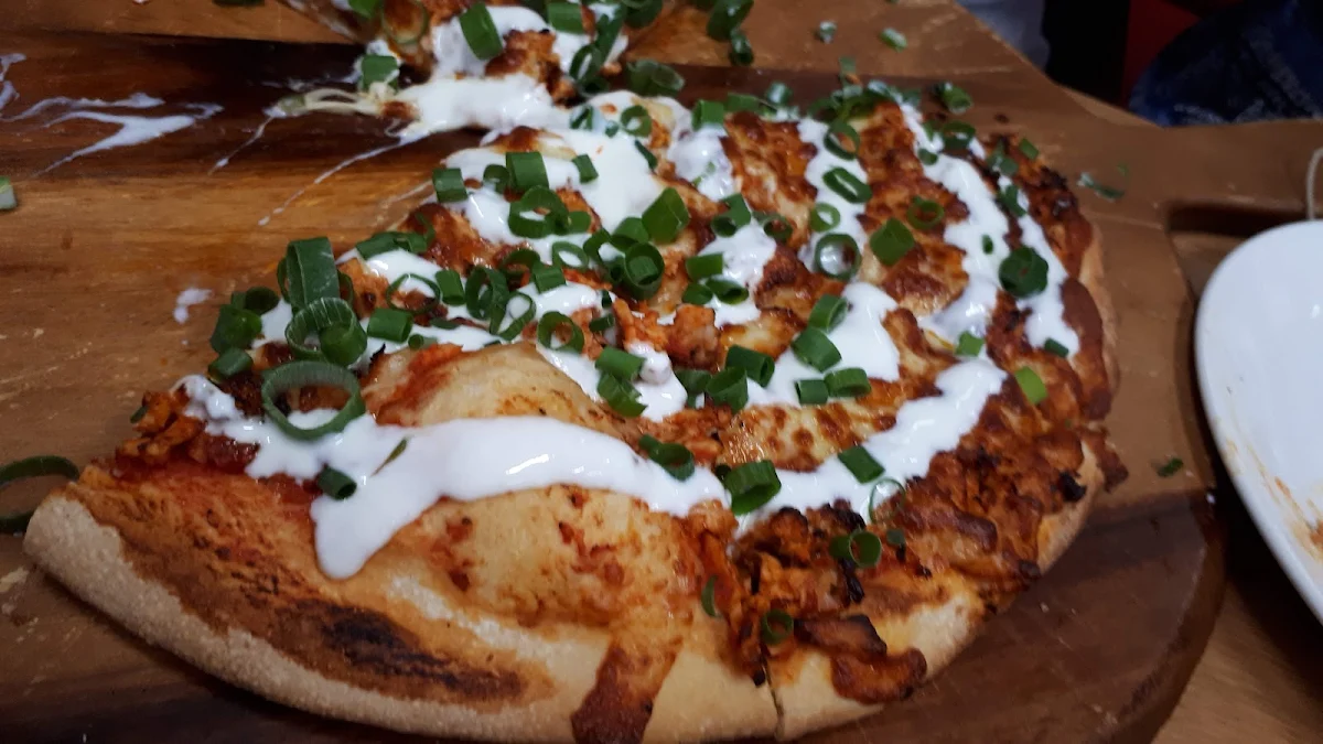 Tandoori Chicken Pizza