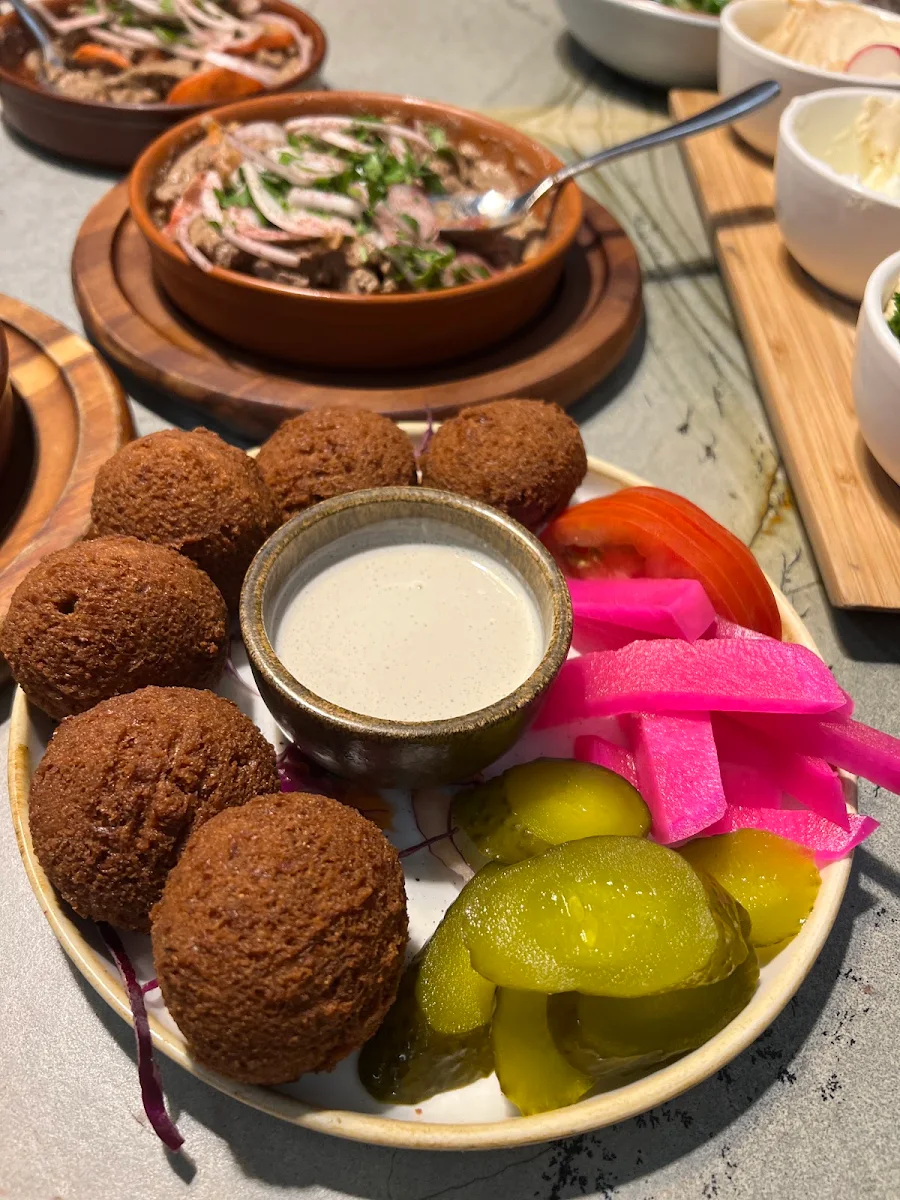 Highlights, Jbeil Cuisine Enfield
