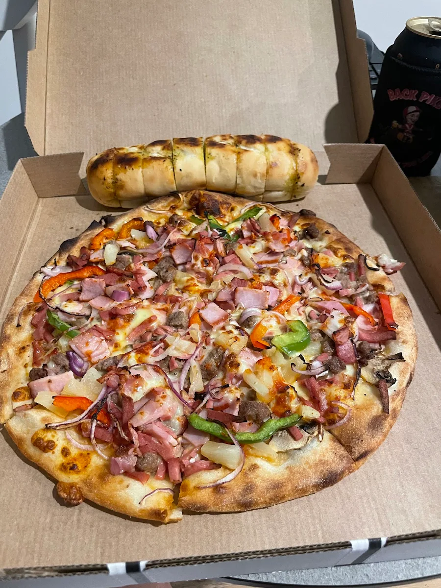 Supreme Pizza & Garlic Bread