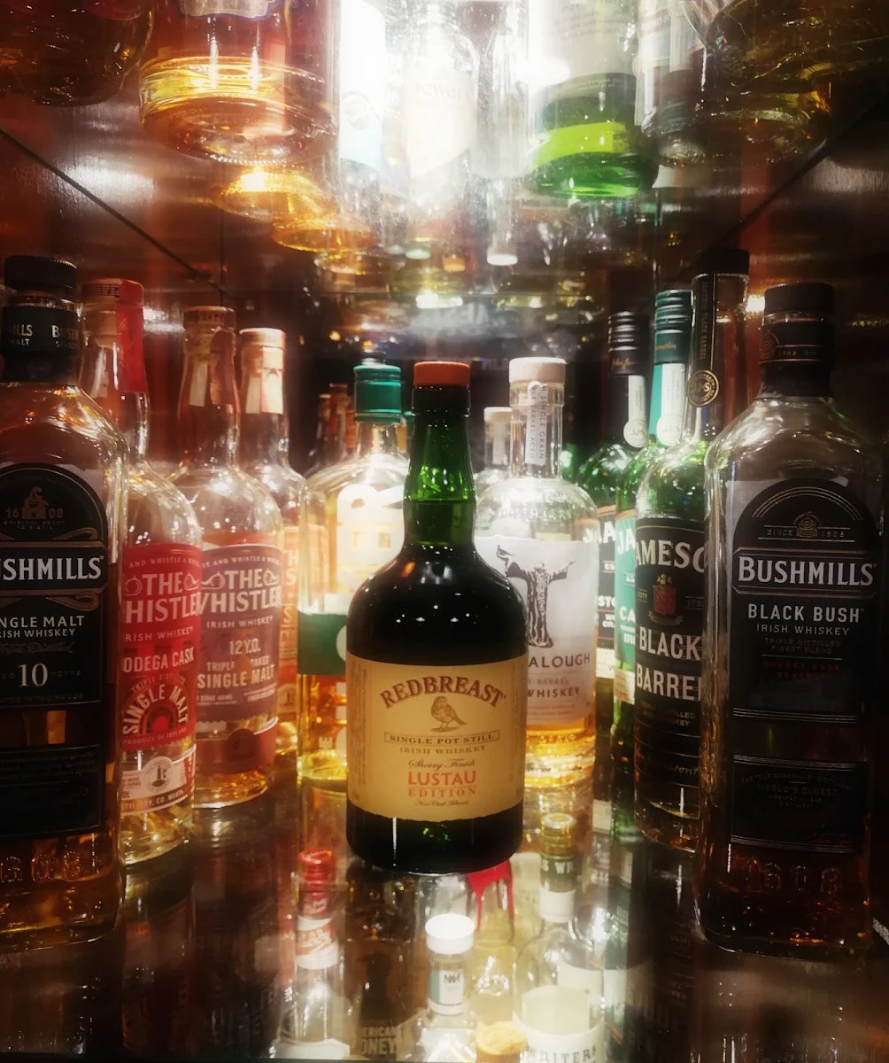 Highlights, McGinty's Irish Bar