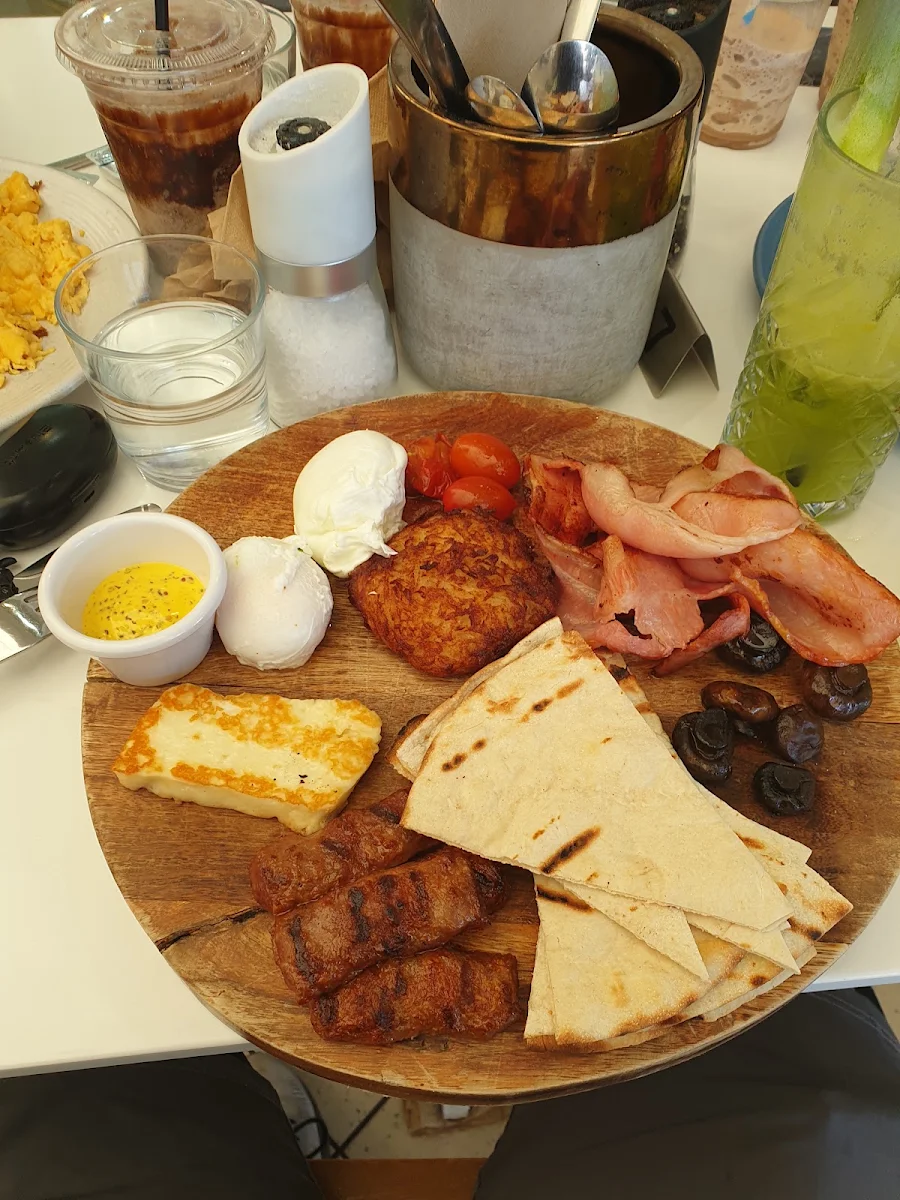 Big Breakfast