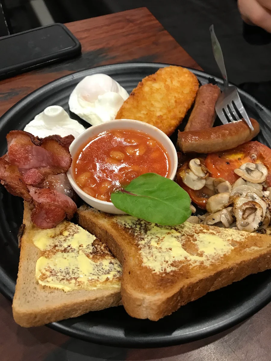 Highlights, Lara's Cafe